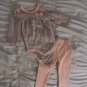 Baby girl outfit 3-6mon